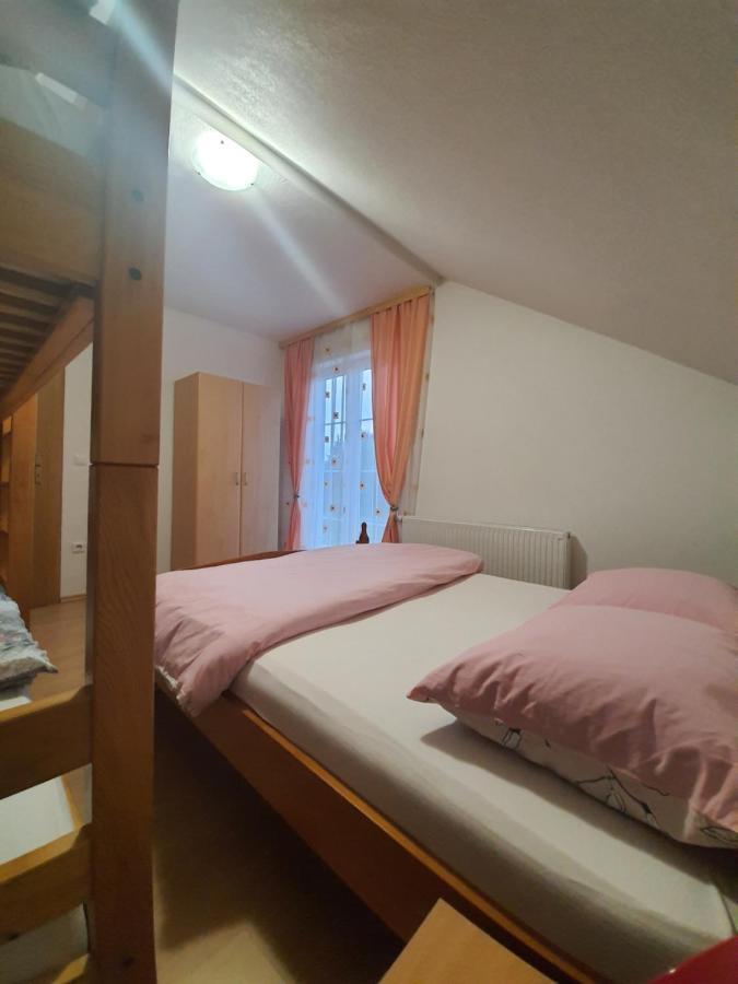 Apartament Apartman M. Rados Kupres  Zewnętrze zdjęcie